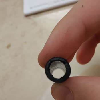 Faber Castell 1347 Versatil Kalemin Tutma Yerindeki Yağlanma Problemi