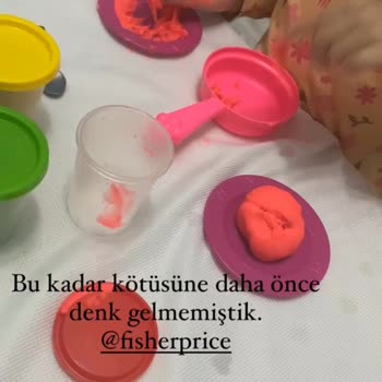 ebebek Hamurun Aşırı Şekilde Ele Yapışkan Olması