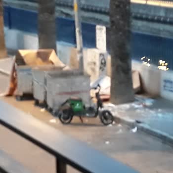 İzmir Büyükşehir Belediyesi Sokağımızdaki Çöp Sorunu