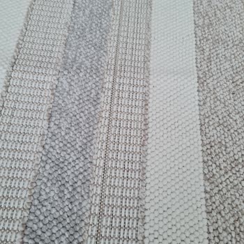 Erva Halı (Instagram: erva.hali) Yanlış Ve Defolu Ürün Gönderdiler İletişime Geçemiyorum