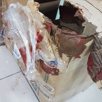 Yurtiçi Kargo Hasar Görmüş Kargo Paketi