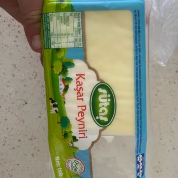 Onur Market'ten Alınan Sütaş Kaşarın Bozuk Olması