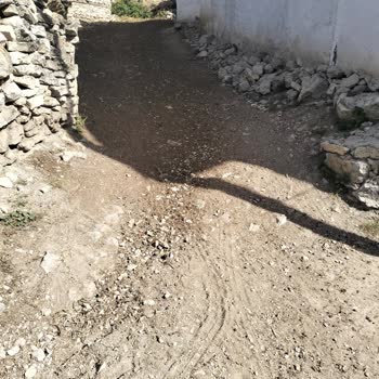 Bursa Büyükşehir Belediyesi Muhtarın İlgisizliği İşini İyi Yapıyor