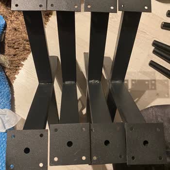 Weblonya Firmasından Kusurlu Eşit Olmayan Sandalye Ayağı