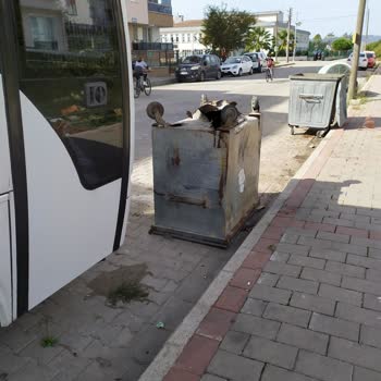 Lapseki Belediyesi Temizlik Ve Çöp Konteyneri