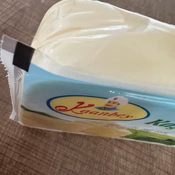 BİM'in Ürettiği Kaanbey Kaşar Peynirin De Kıl Var!