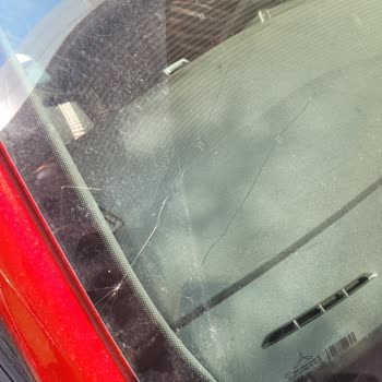 Renault Araç Cam Değişimi