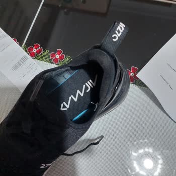 Nike Ayakkabı Hatalı Çıktı