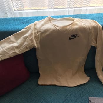 Sweatlergiyim_ (Instagram) Giyilmiş Kıyafet Gönderiyorlar!