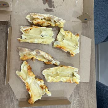 Domino's Pizza Şubesinden Aldığımız Pizzalarda Sorun Yaşıyoruz