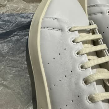 Adidas'ın Defolu Ürün Göndermesi