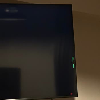 Samsung UE50TU8000UXTK Kronik Ekran Problemi