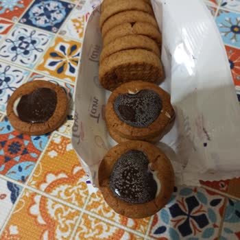 Torku İlginç Beyaz Kabarcıklar