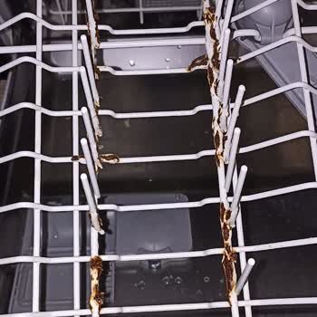 Beko D 4001 Ey Bulaşık Makinesi Sepetlerin Paslanması