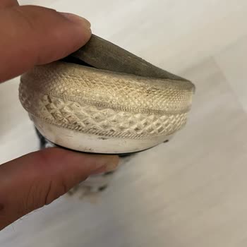 Converse Garanti Süresi İçinde Taban Yırtılması Ve İade Yapılmaması.