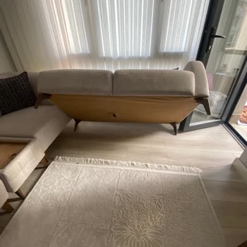 Biz Cevahir Haliç Avm Montaj Hatası Sebebiyle Hasarlı Oturma Grubu