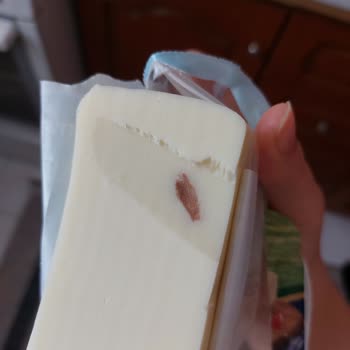 BİM'in Binvezir Kaşar Peynirinde Çıkan Madde