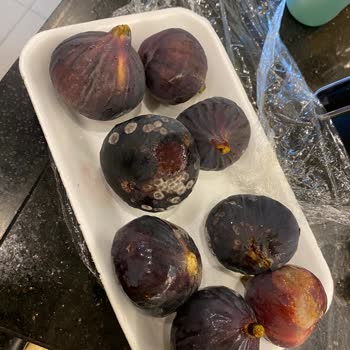 Migros Zehirliyor Küflü Çürük Ürün Gönderdi