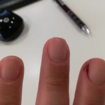 Antares AVM Gratis Beauty Acemi Manikür Hizmeti