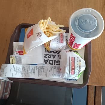 Burger King Ürün Büyütme Seçeneğini Bize Sunmadılar