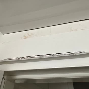Arçelik Klima, Dört Sefer Servis Gelmesine Rağmen Su Akıtıyor!