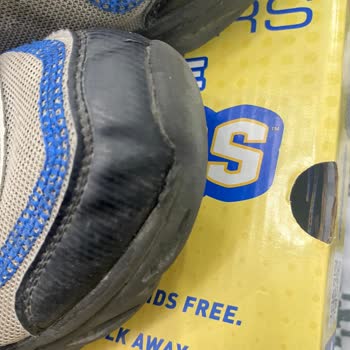 Skechers Slip-ins Çocuk Ayakkabısı 1 Ayda Kullanılamaz Hale Geldi