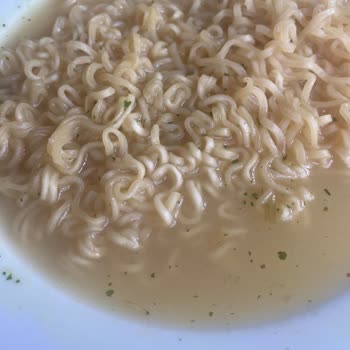 Knorr Noodledan Kurt Çıkması