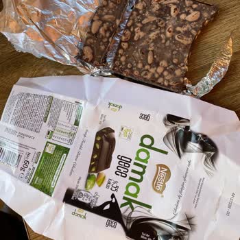 Nestle Bozuk Çikolata - Eriyip Donmuş Bayat Çikolata