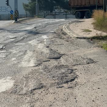 Gebze Belediyesi Yol Yapımı Asfalt Dokumu