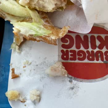 Burger King Tavuk Burgerde Kıkırdak Çıkması