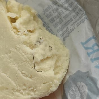Migros Taciroğlu Tulum Peyniri İçinden Kıllar Çıktı