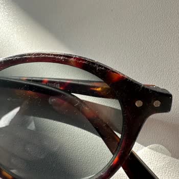 Antalya Terracity İzipizi Mağazasından Aldığım Gözlükte Soyulma Sorunu