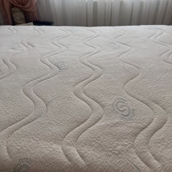 İşbir Yatak Kusurlu Ürünü Kabul Etmemek İçin Elinden Geleni Yapıyor