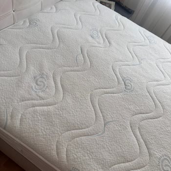 İşbir Yatak Kusurlu Ürünü Kabul Etmemek İçin Elinden Geleni Yapıyor