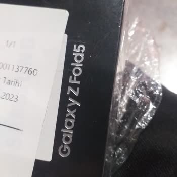 Samsung Telefon Galaxy Z Fold 4 İç Ekran Kırılmasının Arkasında Durmaması