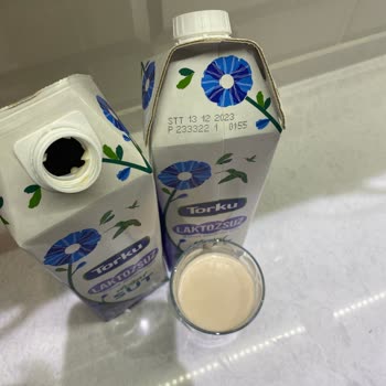 Torku Süt Rengi Ve Kokusu Farklı