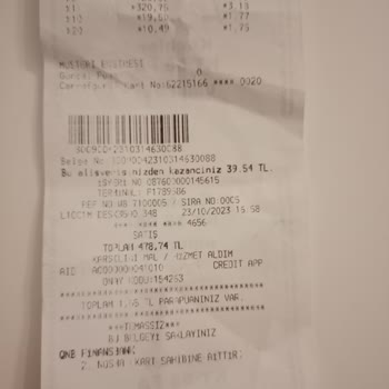 Carrefour SA Küçükyalı Kasiyer Terbiyesizliği