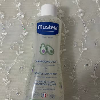 Mustela Şampuanın Göz Yakması