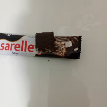 Sarelle Çikolatadan Çıkan Yabancı Parçalar