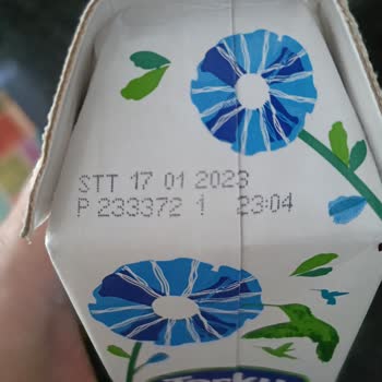 Migros Tarihi Geçmiş Süt Satıyor