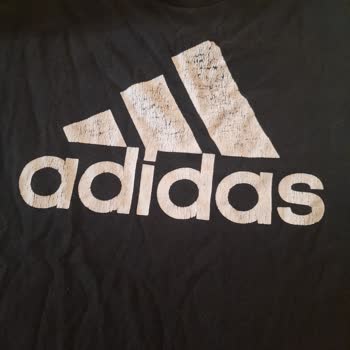 Adidas Tshirt Baskı Yırtılması