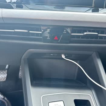 Volkswagen Golf 8 Havalandırma Izgarası