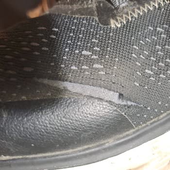 Skechers 5 Aylık Yırtık Ayakkabı