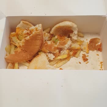 KFC Ve Bayat Ekmekleri
