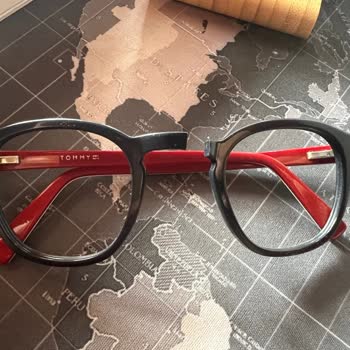 Atasun Optik Mağduriyeti, Üretim Hatalı Gözlük Satılıyor.