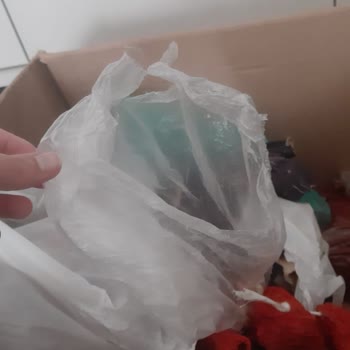 Yurtiçi Kargo Kargomun İçerisinin Açılması