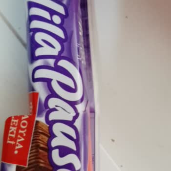 Milka Lila Pause Çikolatadan Toka Çıktı