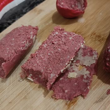 BİM Tombik Piliç Sucuk Bozuk Çıktı