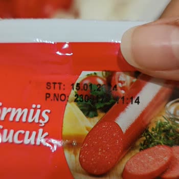 BİM Tombik Piliç Sucuk Bozuk Çıktı