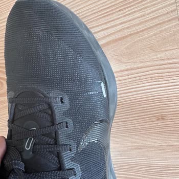 Ürettiği Ürünün Arkasında Durmayan Nike